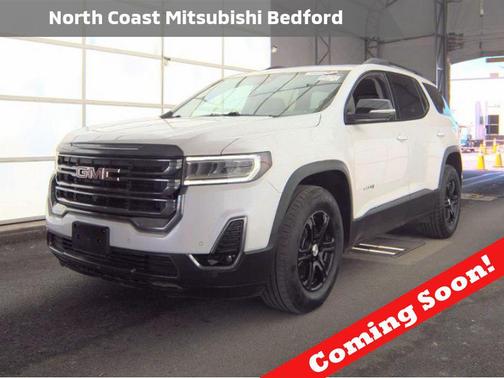 White Frost Tricoat 2023 GMC Acadia AWD AT4