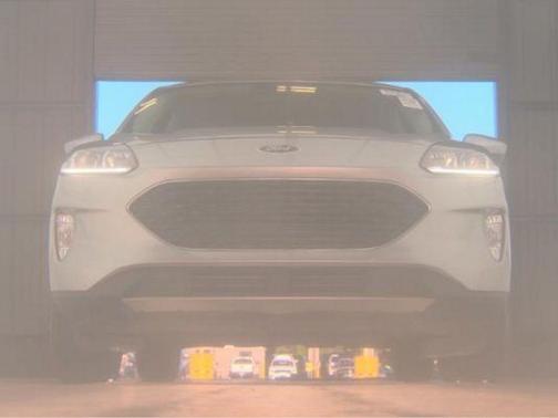 Silver Metallic 2022 Ford Escape SEL