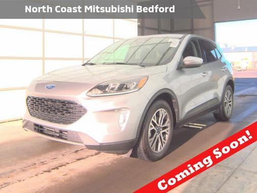 Silver Metallic 2022 Ford Escape SEL