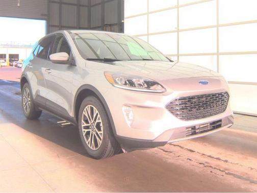 Silver Metallic 2022 Ford Escape SEL