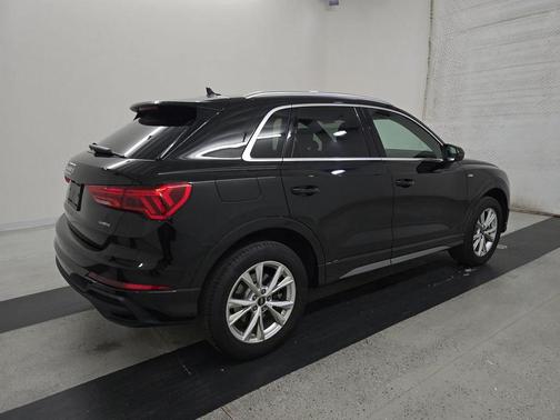 2023 Audi Q3 45 S line Premium Plus