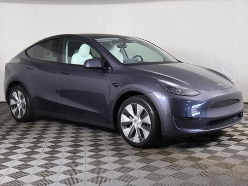 2022 Tesla Model Y Long Range Dual Motor All-Wheel Drive