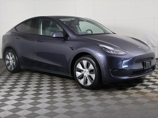 2022 Tesla Model Y Long Range Dual Motor All-Wheel Drive