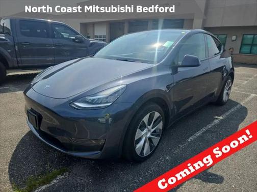 2022 Tesla Model Y Long Range Dual Motor All-Wheel Drive