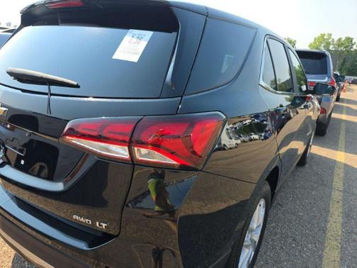 Mosaic Black Metallic 2024 Chevrolet Equinox 1LT