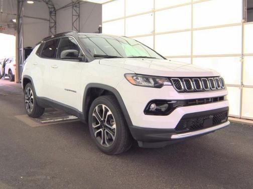 Bright White Clearcoat 2023 Jeep Compass Limited