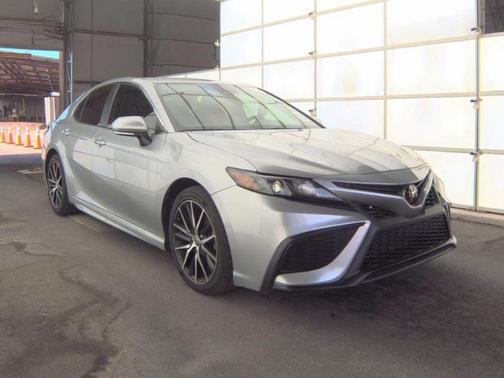 Celestial Silver Metallic 2023 Toyota Camry SE