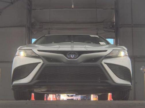 Celestial Silver Metallic 2023 Toyota Camry SE