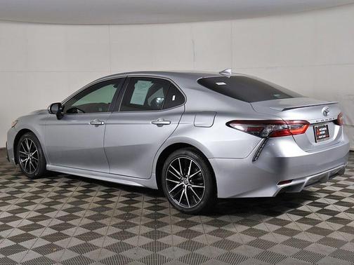 Celestial Silver Metallic 2023 Toyota Camry SE