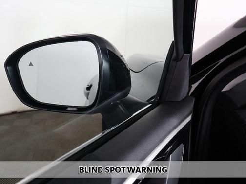 Black Diamond 2026 Mitsubishi Outlander ES S-AWC