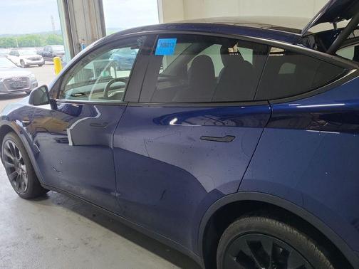 Deep Blue Metallic 2023 Tesla Model Y Long Range Dual Motor All-Wheel Drive