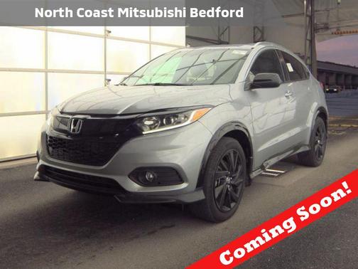 Lunar Silver Metallic 2022 Honda HR-V AWD Sport