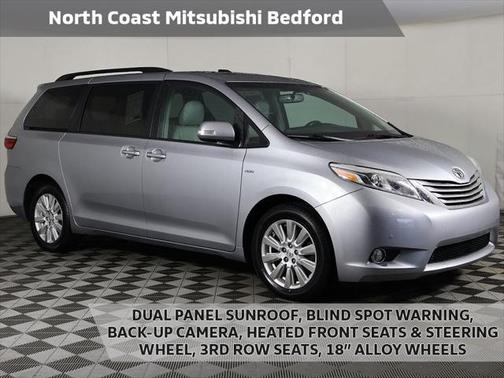 2017 Toyota Sienna XLE