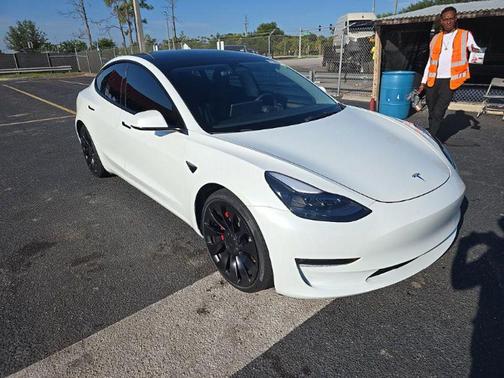 Pearl White Multi-Coat 2023 Tesla Model 3 Performance