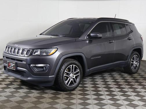 Granite Crystal Metallic Clearcoat 2019 Jeep Compass Latitude