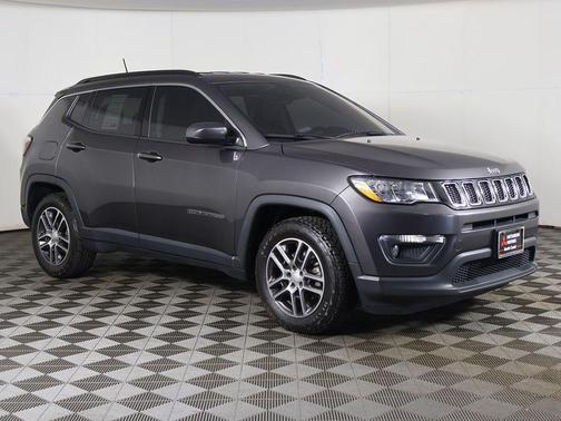 Granite Crystal Metallic Clearcoat 2019 Jeep Compass Latitude