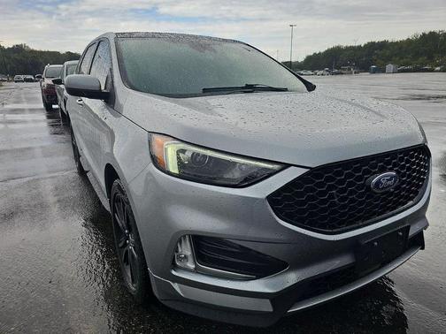 2022 Ford Edge ST Line