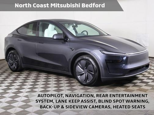 Stealth Grey 2026 Tesla Model Y Premium Rear-Wheel Drive