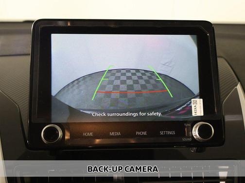 Labrador Black Pearl 2026 Mitsubishi Eclipse Cross SE