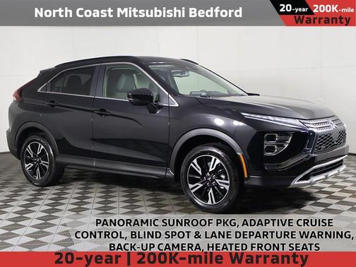 Labrador Black Pearl 2026 Mitsubishi Eclipse Cross SE