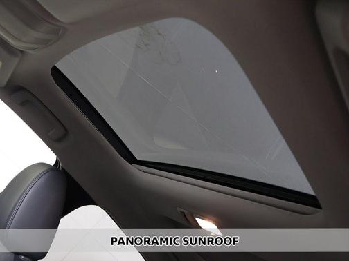 Labrador Black Pearl 2026 Mitsubishi Eclipse Cross SE