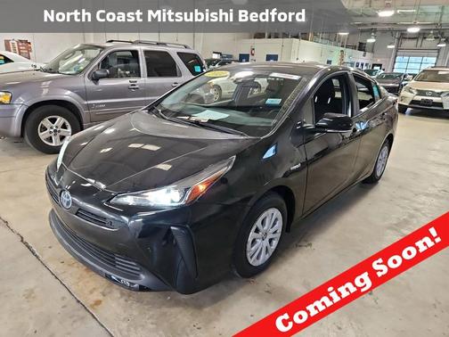 2022 Toyota Prius LE