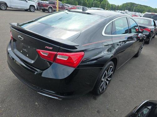 Mosaic Black Metallic 2024 Chevrolet Malibu FWD RS