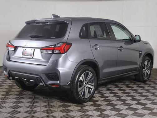 Mercury Gray Metallic 2024 Mitsubishi Outlander Sport SE