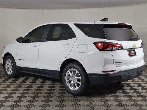 Summit White 2022 Chevrolet Equinox LS