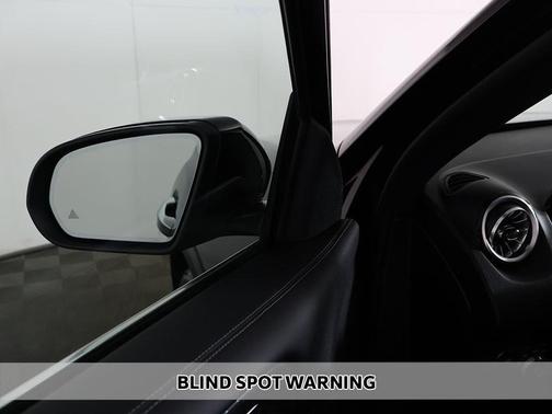 2024 Mercedes-Benz GLB 250 4MATIC