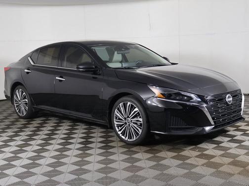 Super Black 2025 Nissan Altima 2.5 SL