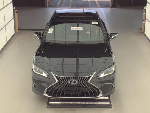 Caviar 2023 Lexus ES 350 Base