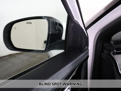 Bright White Clearcoat 2023 Jeep Compass Limited