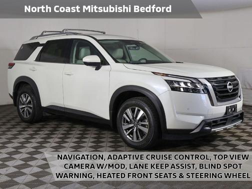 Pearl White Tricoat 2023 Nissan Pathfinder SL 4WD