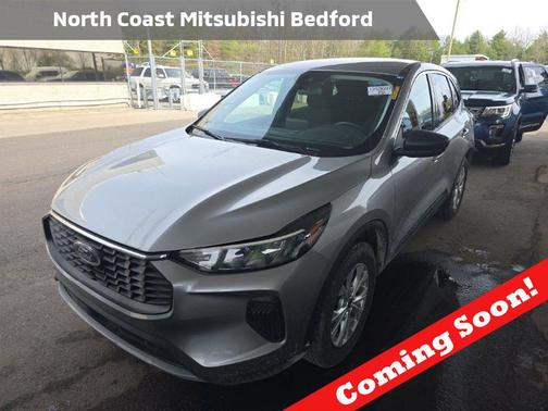 Iconic Silver Metallic 2024 Ford Escape Active