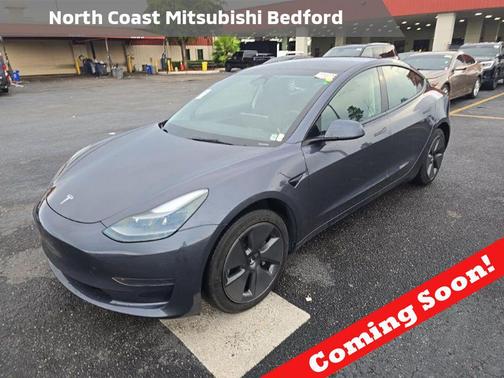 Gray 2023 Tesla Model 3 Standard Range