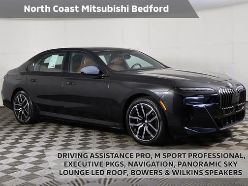 Black Sapphire Metallic 2023 BMW 760 i xDrive