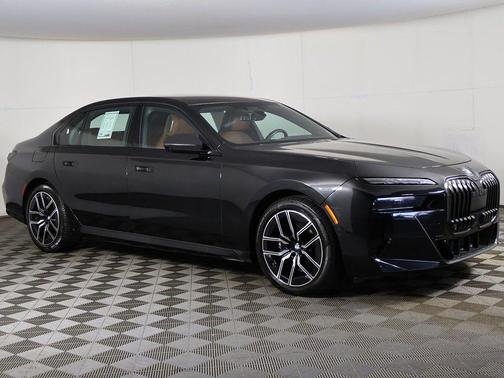Black Sapphire Metallic 2023 BMW 760 i xDrive