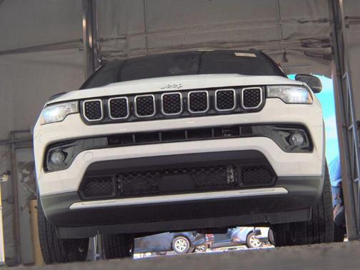 Bright White Clearcoat 2023 Jeep Compass Limited