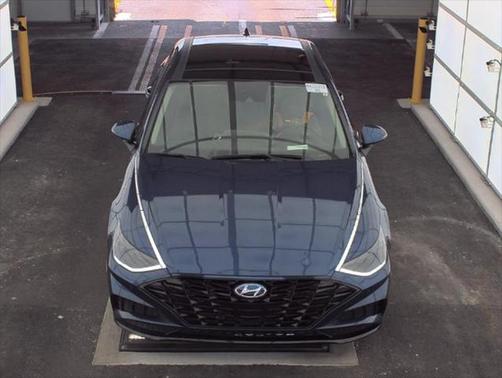 2022 Hyundai SONATA Limited