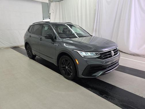 2022 Volkswagen Tiguan 2.0T SE R-Line Black 4MOTION