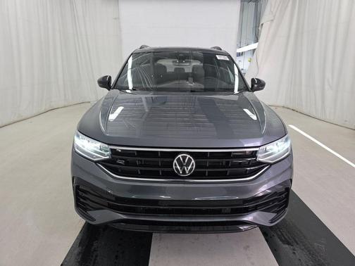2022 Volkswagen Tiguan 2.0T SE R-Line Black 4MOTION