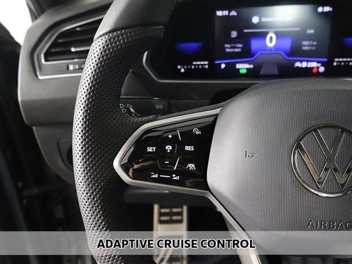 2022 Volkswagen Tiguan 2.0T SE R-Line Black 4MOTION