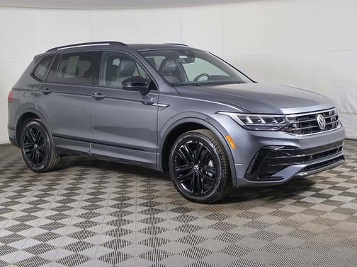 2022 Volkswagen Tiguan 2.0T SE R-Line Black 4MOTION