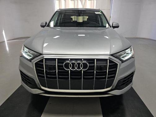 2022 Audi Q7 55 Premium Plus