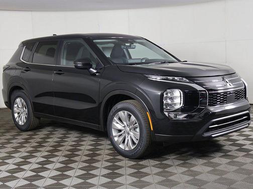 Black Diamond 2026 Mitsubishi Outlander ES S-AWC