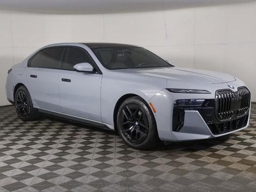 Brooklyn Grey Metallic 2024 BMW 760 xDrive