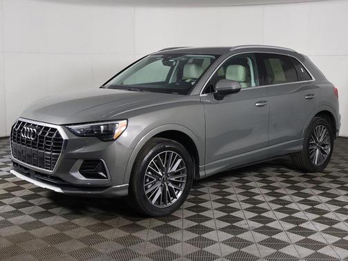 2022 Audi Q3 40 Premium