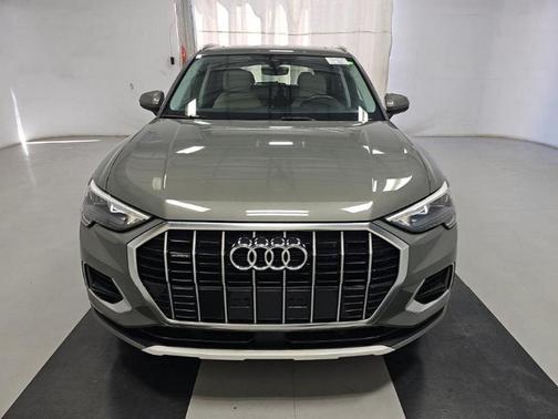 2022 Audi Q3 40 Premium