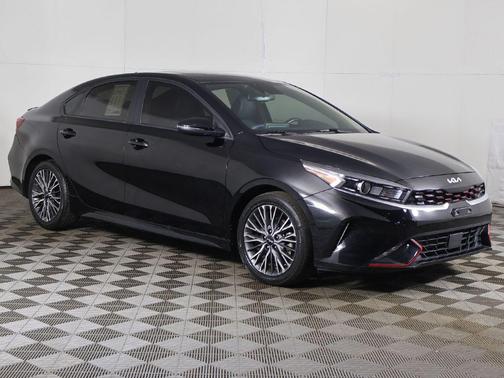 Aurora Black 2023 Kia Forte GT-Line